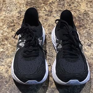Woman’s New Balance Fresh Foam 1080 Running Shoes